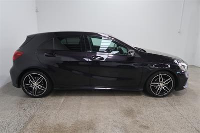 2016 Mercedes-Benz A180 - Thumbnail