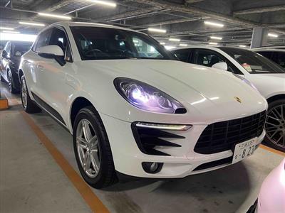 2015 Porsche Macan