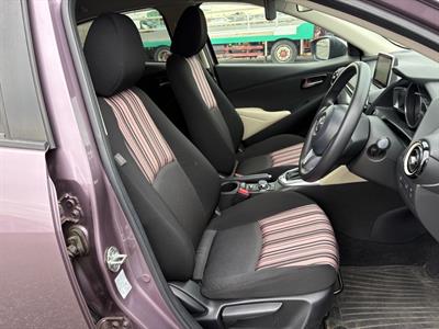 2015 Mazda Demio - Thumbnail