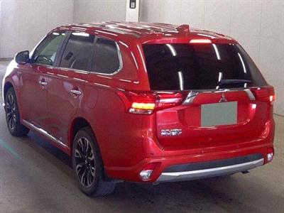 2018 Mitsubishi Outlander - Thumbnail