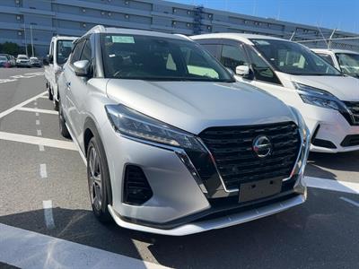 2021 Nissan Kicks - Thumbnail
