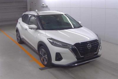 2020 Nissan Kicks - Thumbnail