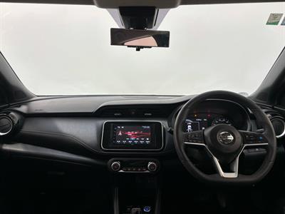 2020 Nissan Kicks - Thumbnail