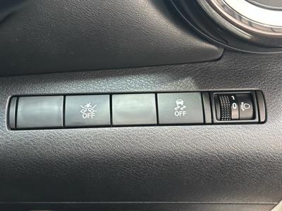 2020 Nissan Kicks - Thumbnail