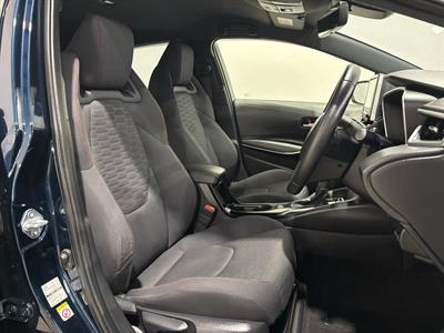 2018 Toyota Corolla - Thumbnail