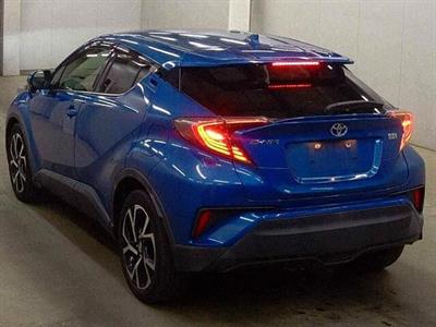 2017 Toyota C-HR - Thumbnail