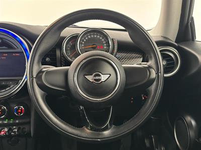 2015 Mini Cooper - Thumbnail