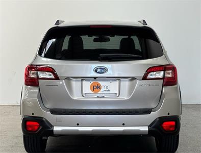 2017 Subaru Outback - Thumbnail