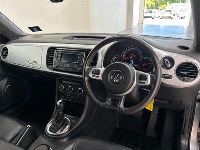 2013 Volkswagen Beetle - Thumbnail