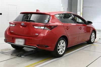 2016 Toyota Auris - Thumbnail