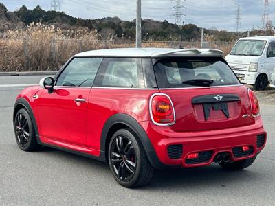 2017 Mini Cooper - Thumbnail