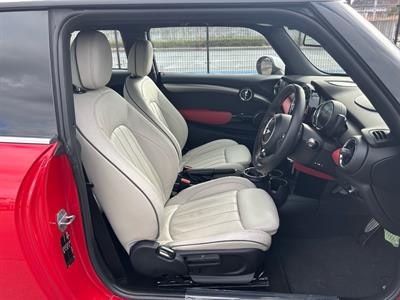 2017 Mini Cooper - Thumbnail