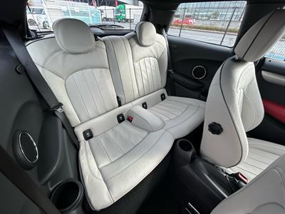 2017 Mini Cooper - Thumbnail