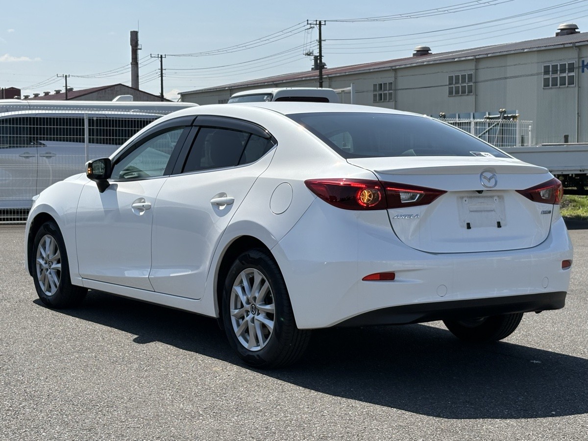 2014 Mazda Axela
