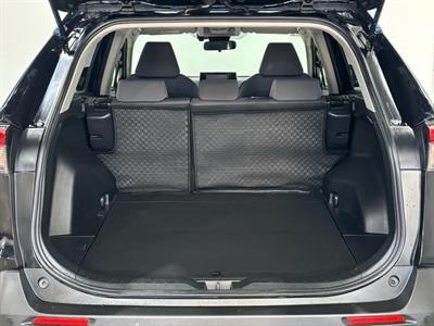 2019 Toyota RAV4 - Thumbnail