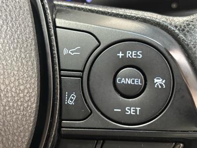 2019 Toyota RAV4 - Thumbnail