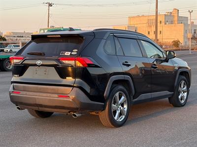 2019 Toyota RAV4 - Thumbnail