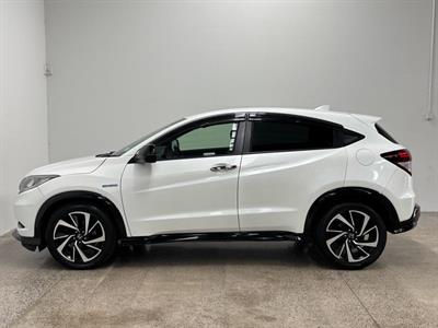 2017 Honda Vezel - Thumbnail