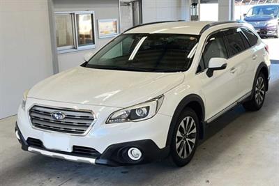 2016 Subaru Outback - Thumbnail