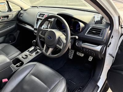 2016 Subaru Outback - Thumbnail