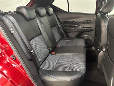 2021 Nissan Kicks - Thumbnail