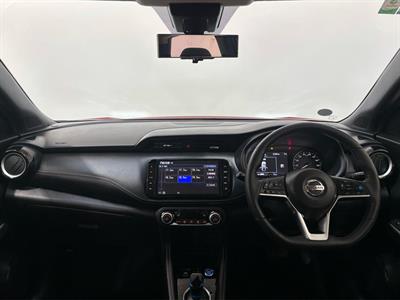 2021 Nissan Kicks - Thumbnail