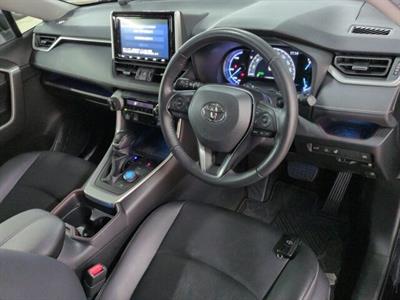 2020 Toyota RAV4 - Thumbnail